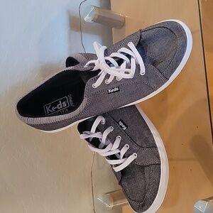 Kids ladies ZS 8 Gray worn once!
